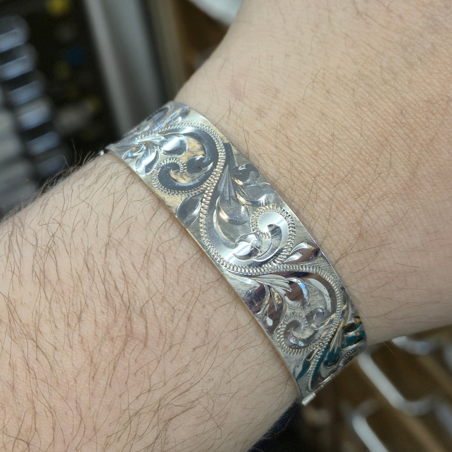 Sterling Silver Vintage Engraved Scrollwork Patterned Bangle