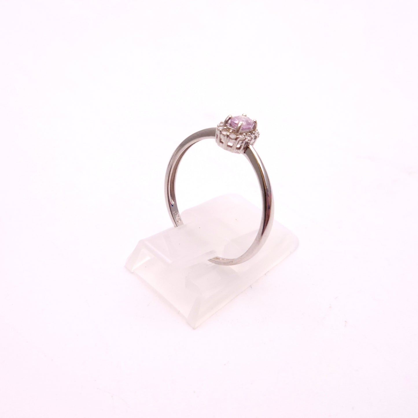 9ct White Gold Pink Diamond (IGI Certified) Cluster Halo Ring