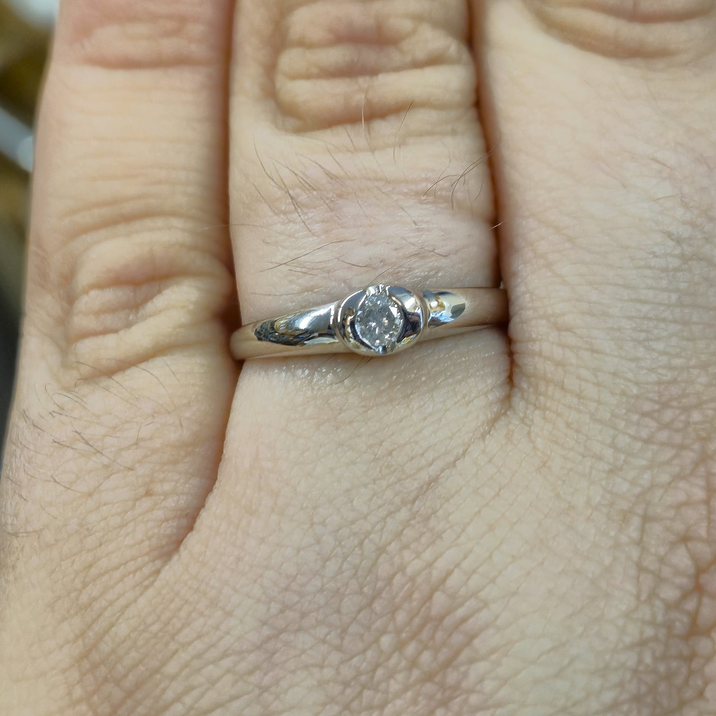 9ct White Gold 0.1ct Diamond Solitaire Ring