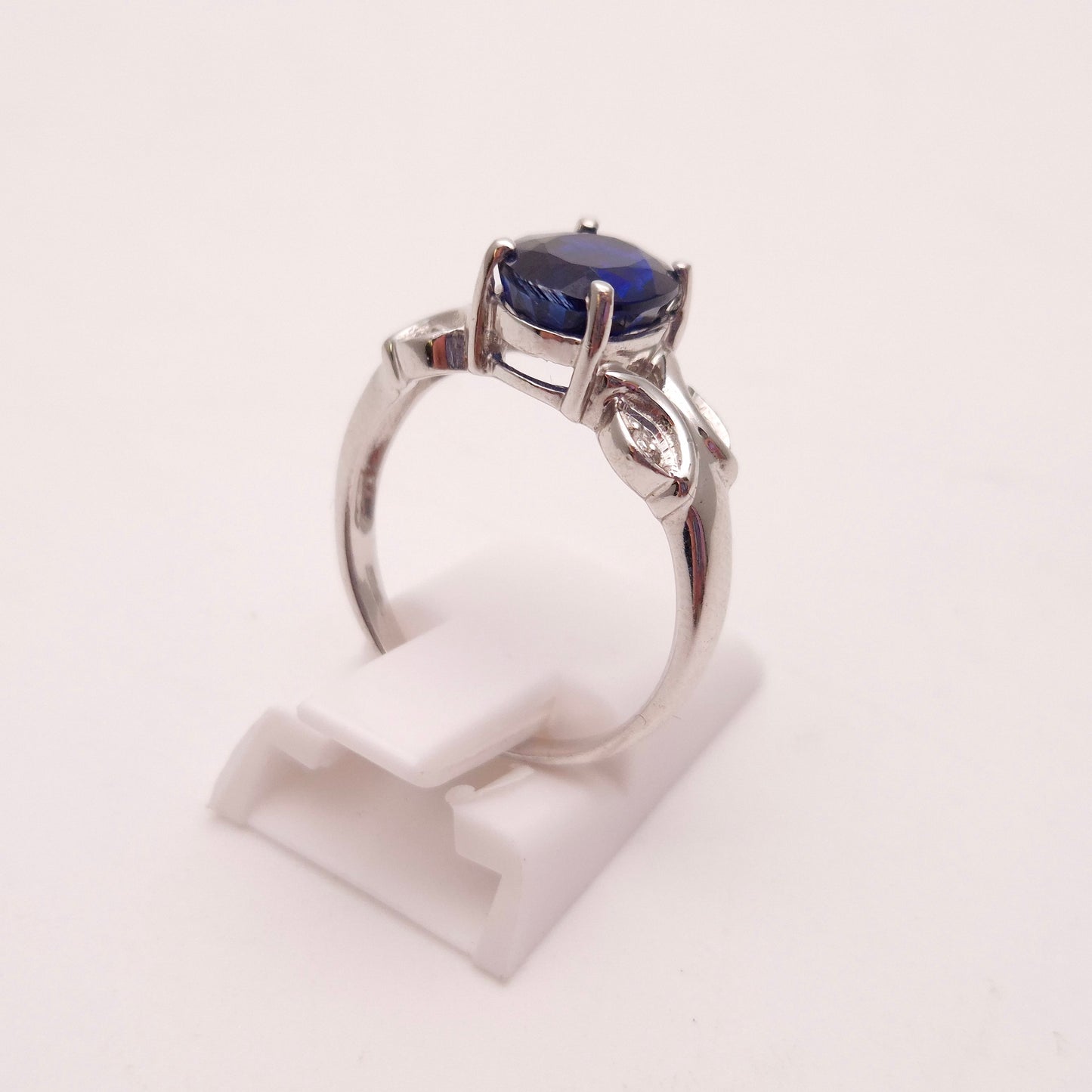9ct White Gold Kyanite and Diamond Ring