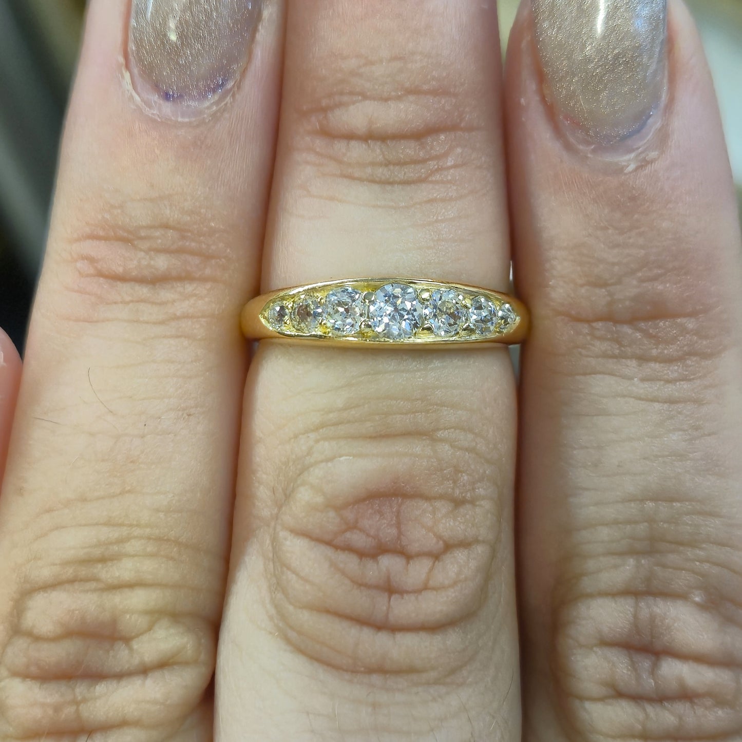 18ct Yellow Gold Antique Diamond Seven Stone Row Ring