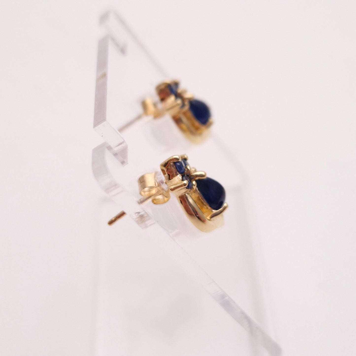 9ct Yellow Gold Sapphire Pear Shaped Stud Earrings