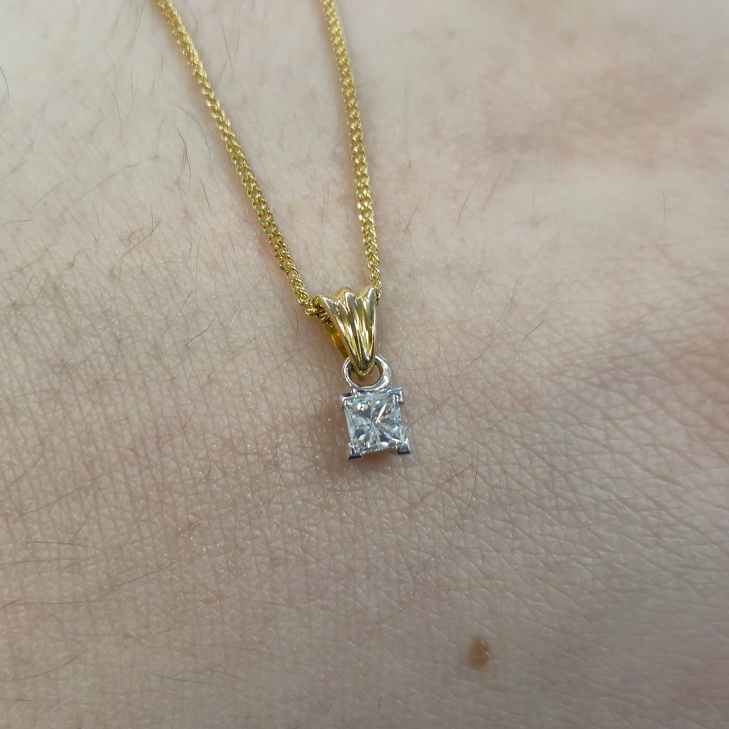 18ct Yellow Gold 0.3ct Princess Cut Solitaire Pendant and Chain