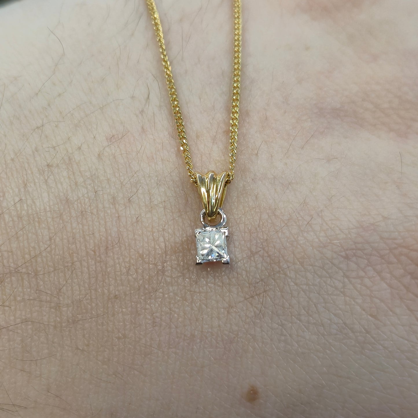 18ct Yellow Gold 0.3ct Princess Cut Solitaire Pendant and Chain