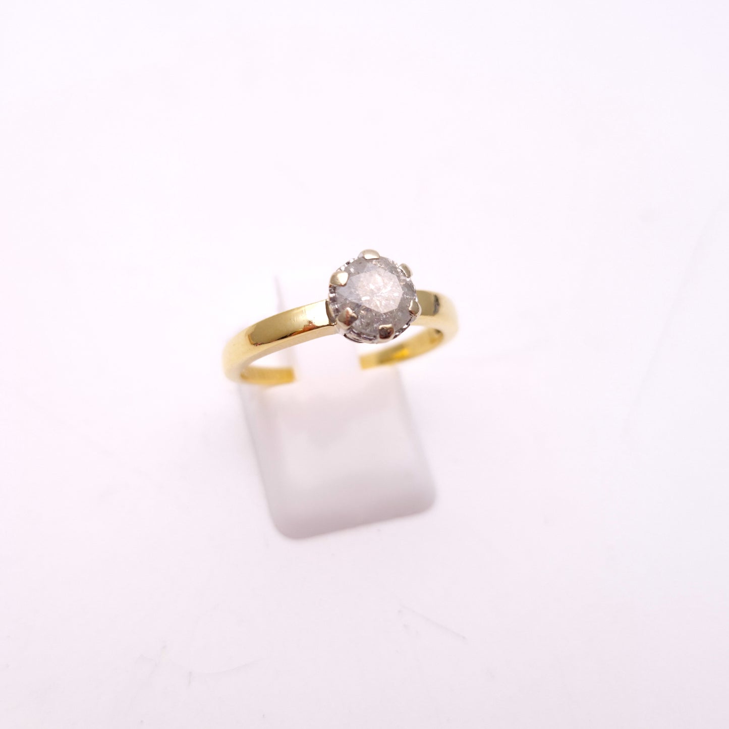 18ct Yellow Gold 1.0ct Round Cut Galaxy Diamond Solitaire Ring