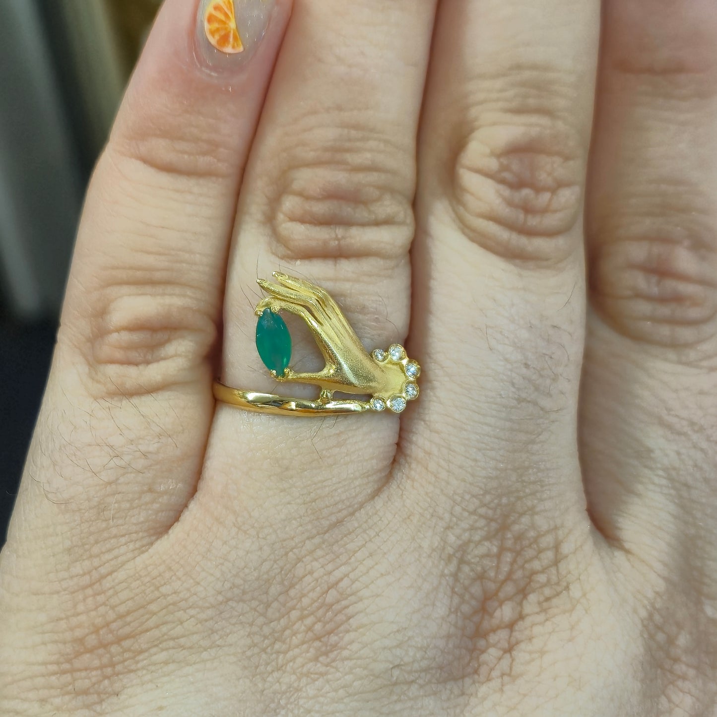 18ct Yellow Gold Chrysoprase and White Stone Hand Ring