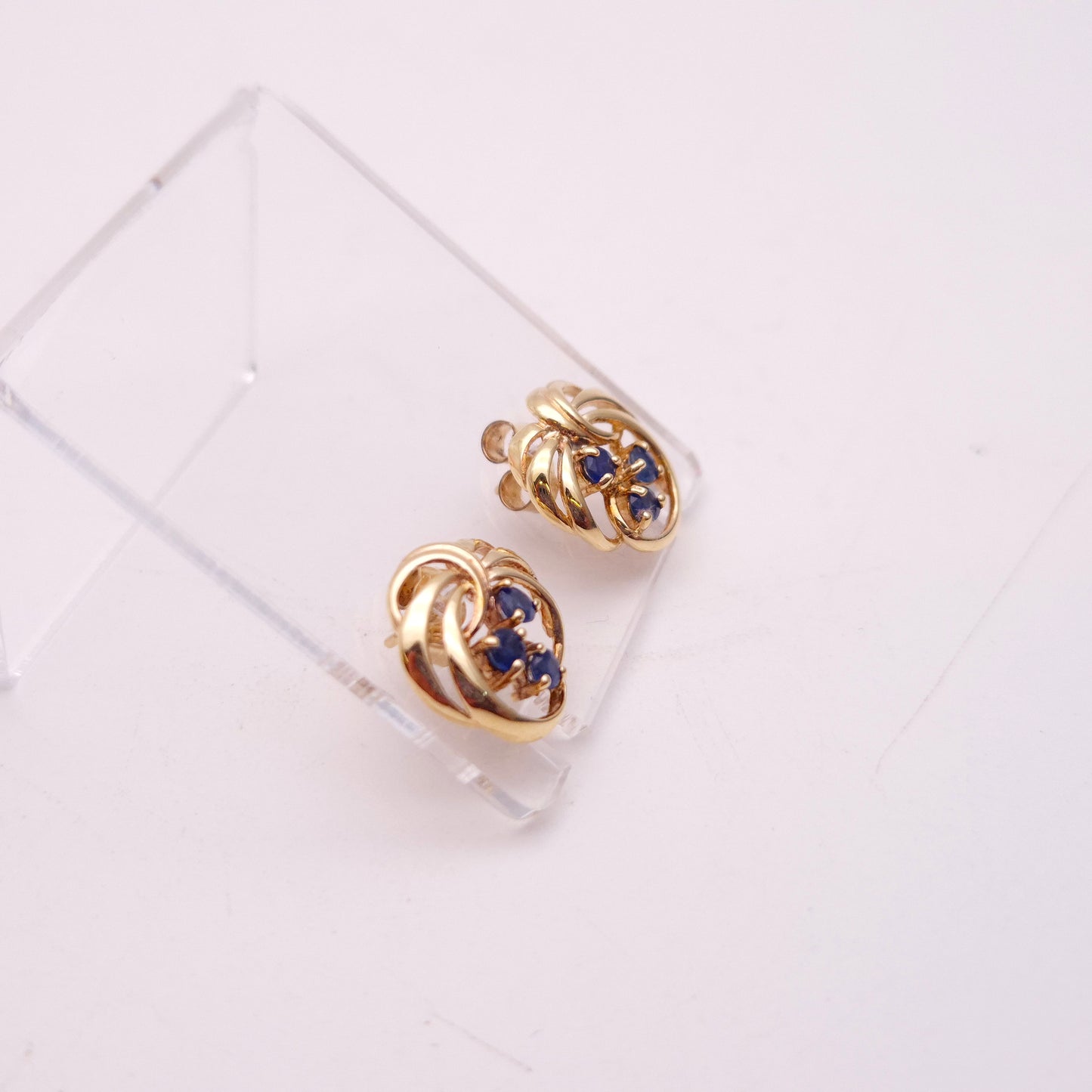 9ct Yellow Gold Sapphire Openwork Swirly Necklace and Earring Set