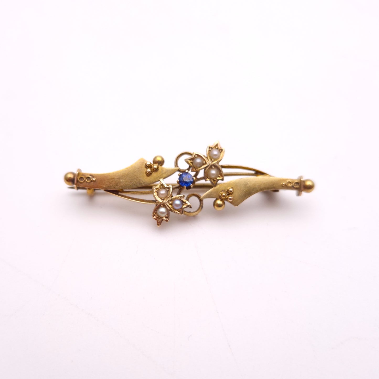 15ct Yellow gold Antique Edwardian Sapphire and Pearl Floral Brooch Chester 1902