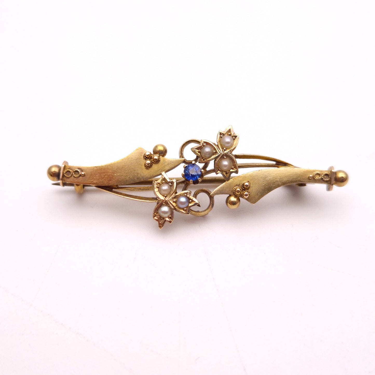 15ct Yellow gold Antique Edwardian Sapphire and Pearl Floral Brooch Chester 1902