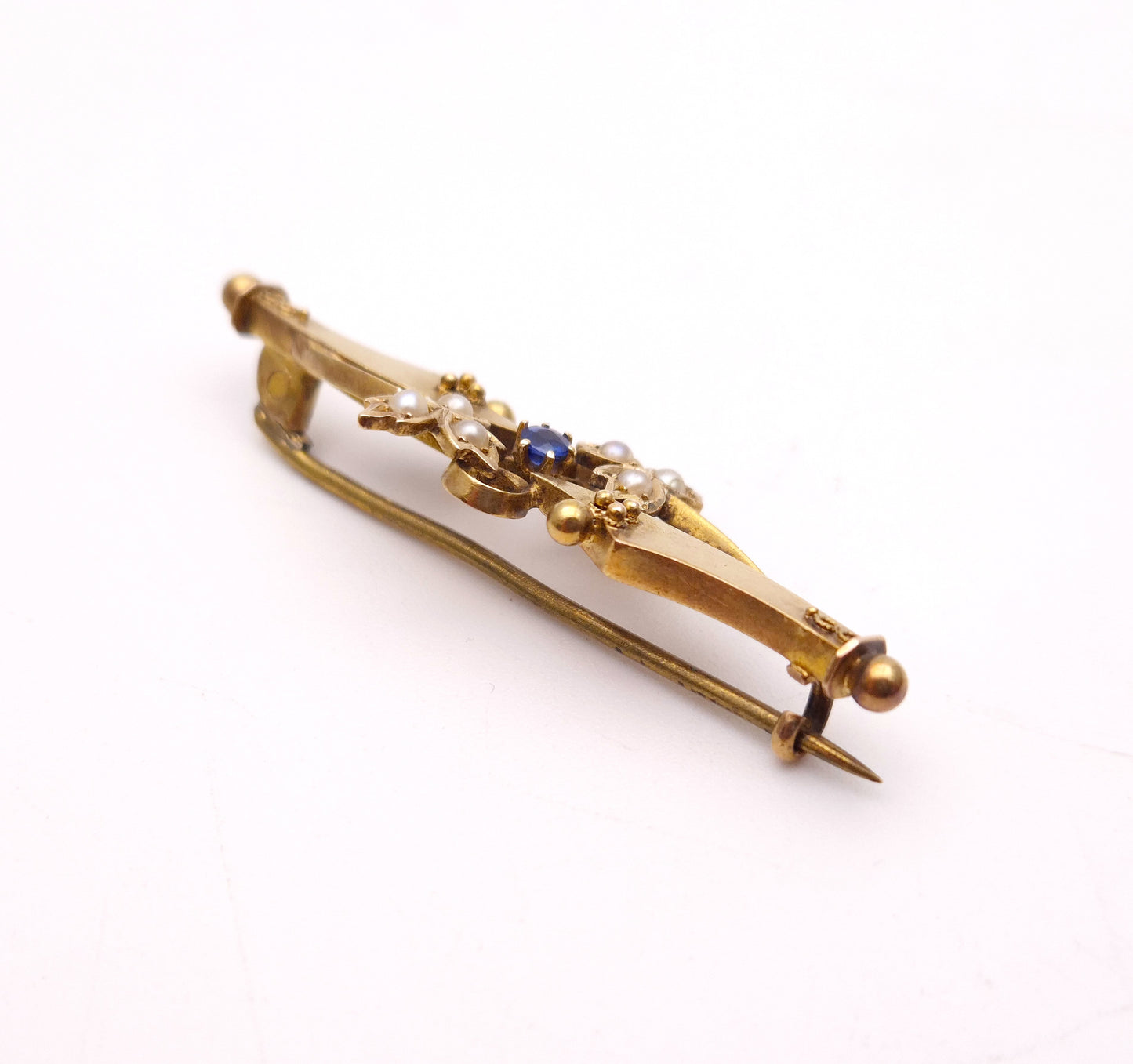 15ct Yellow gold Antique Edwardian Sapphire and Pearl Floral Brooch Chester 1902