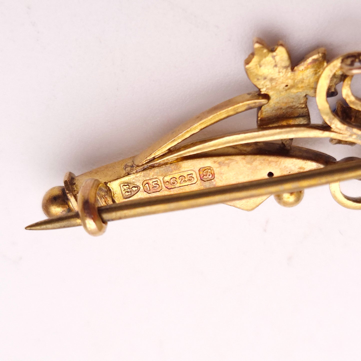 15ct Yellow gold Antique Edwardian Sapphire and Pearl Floral Brooch Chester 1902