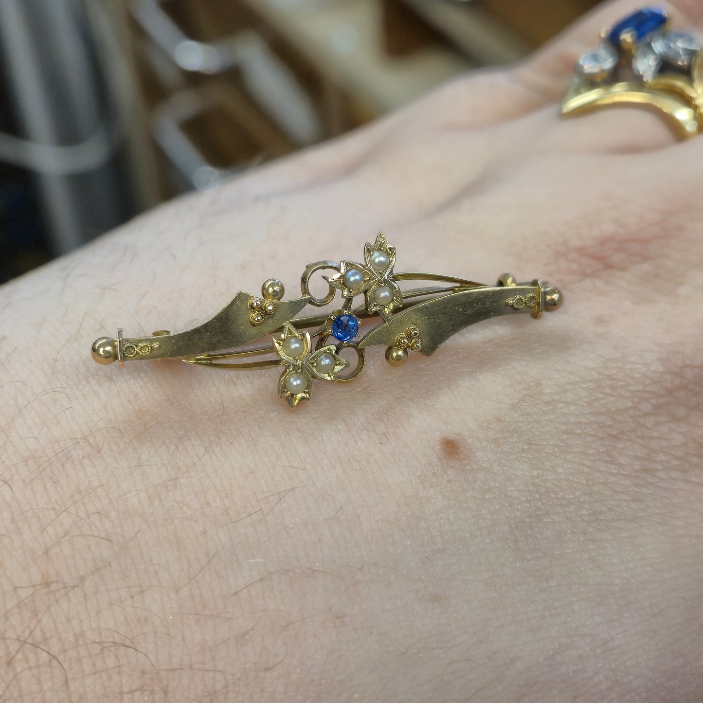 15ct Yellow gold Antique Edwardian Sapphire and Pearl Floral Brooch Chester 1902