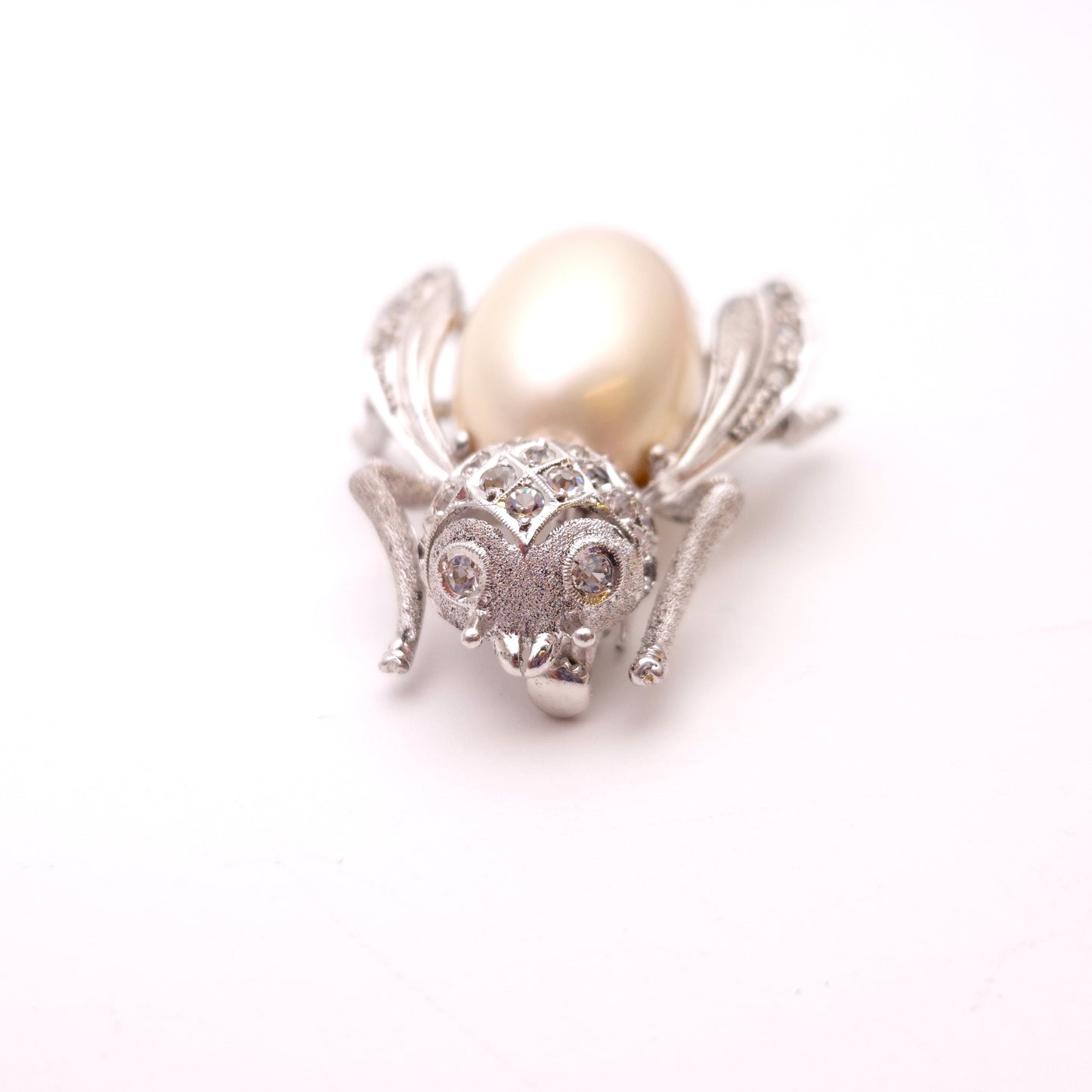 Sterling Silver Synthetic Pearl and CZ Cubic Zirconia Fly Brooch