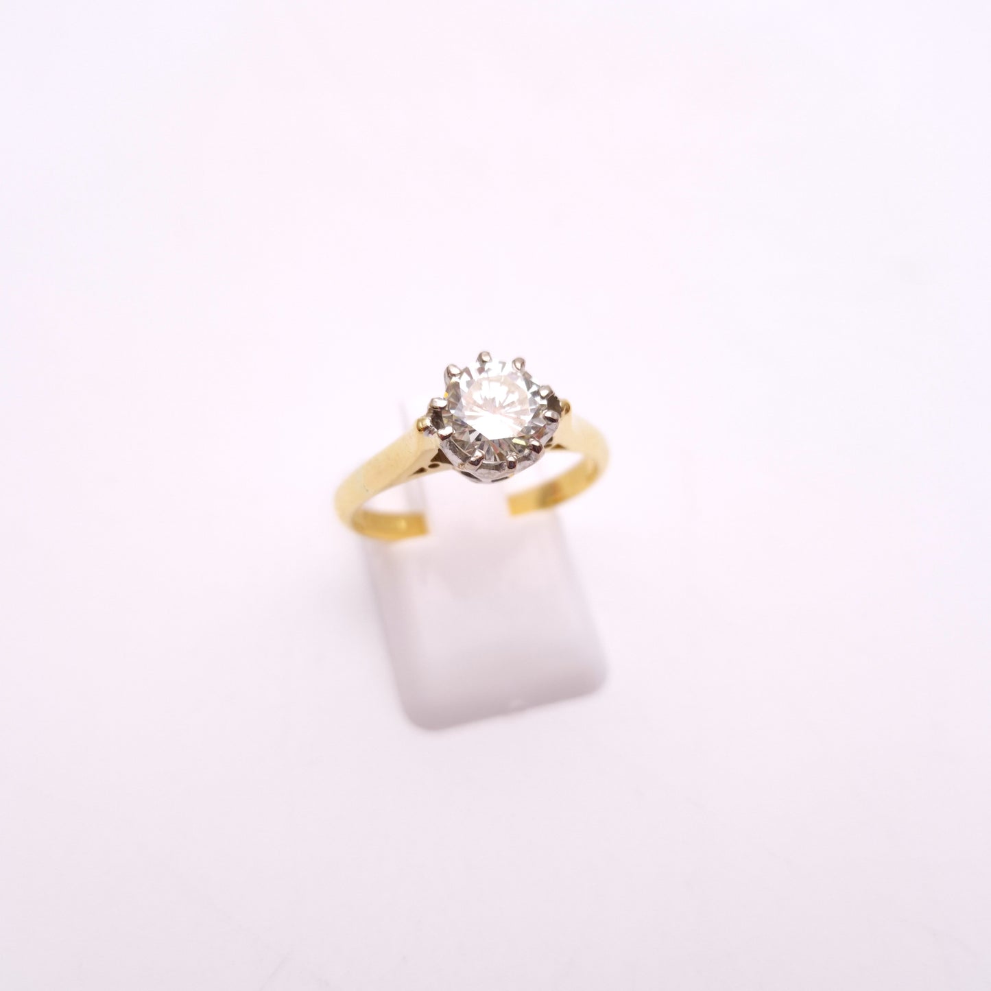 18ct Yellow Gold Vintage Diamond Solitaire Ring 0.95ct