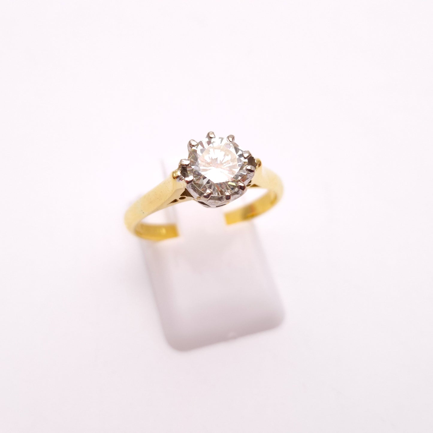 18ct Yellow Gold Vintage Diamond Solitaire Ring 0.95ct