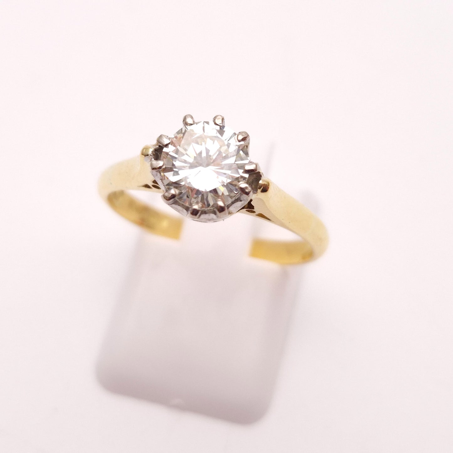 18ct Yellow Gold Vintage Diamond Solitaire Ring 0.95ct