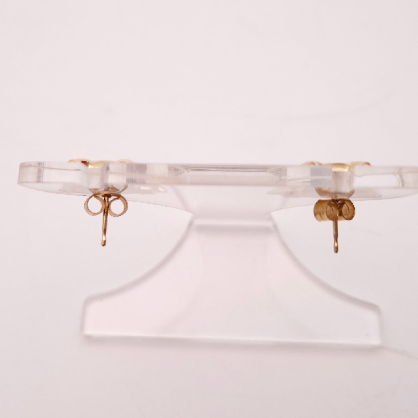 9ct Yellow Gold Lightweight Pig Figure Stud Earrings