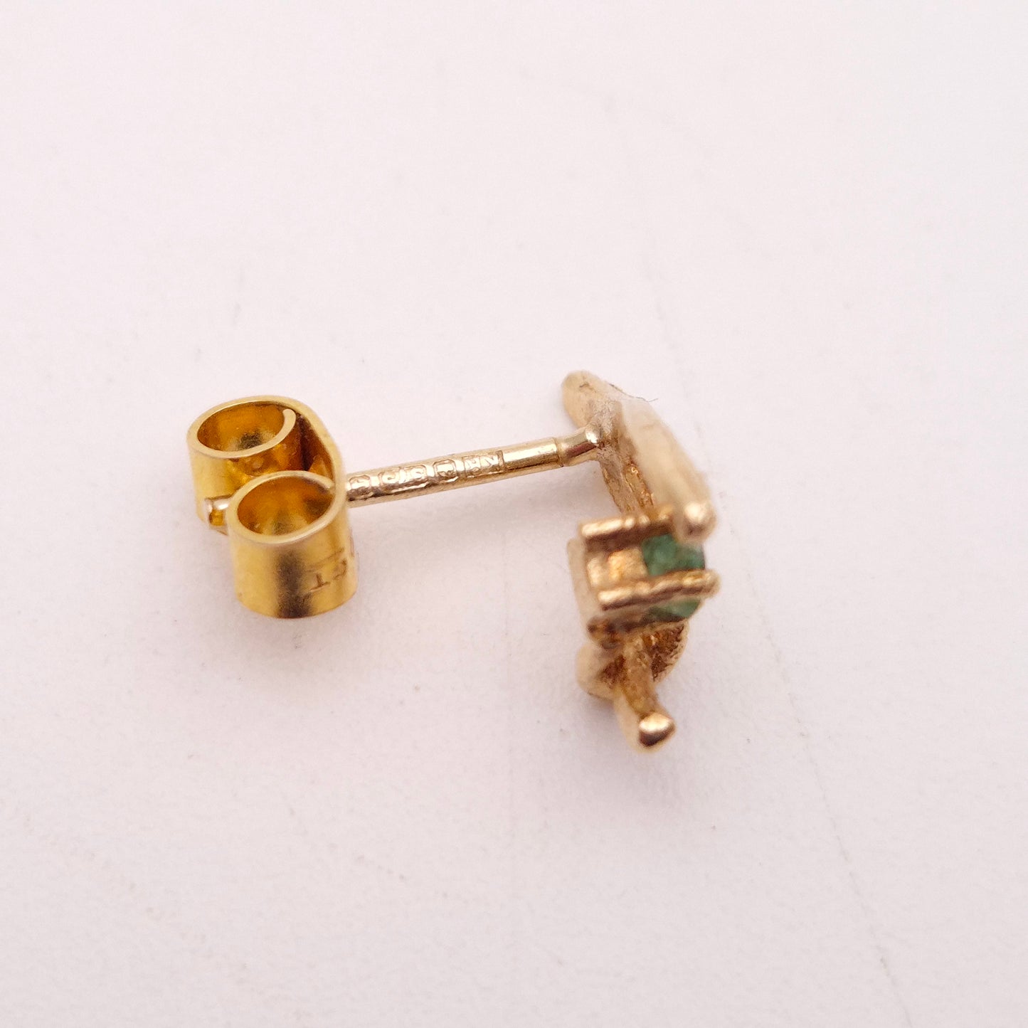 9ct Yellow Gold Emerald Set Wishbone Stud Earrings