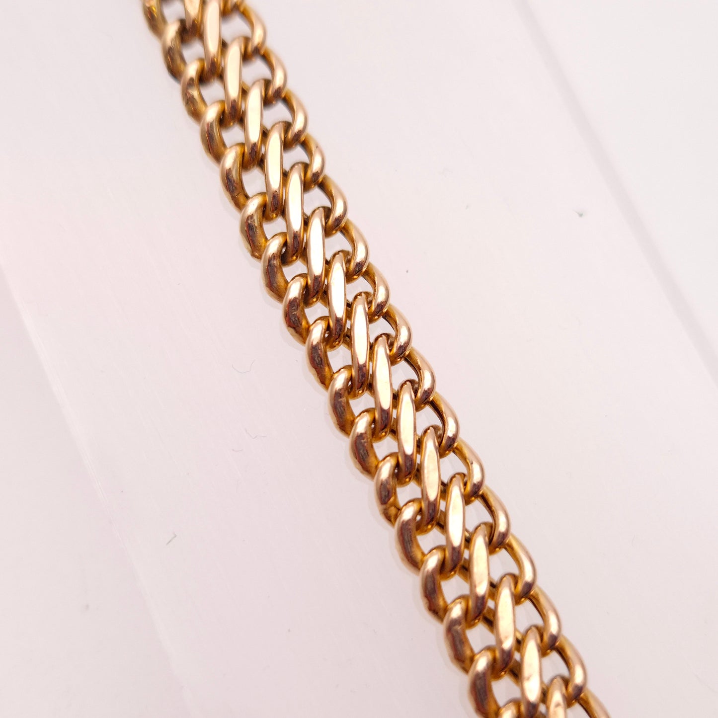 9ct Yellow Gold Figure 8 Multi Link Braided Effect Bracelet