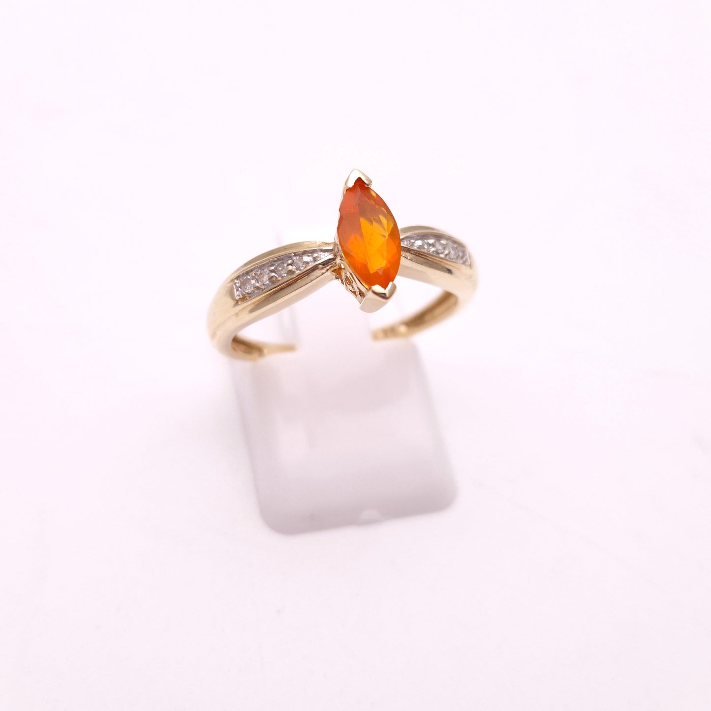 9ct Yellow Gold Fire Opal and Diamond Multi-Stone Ring (AF)