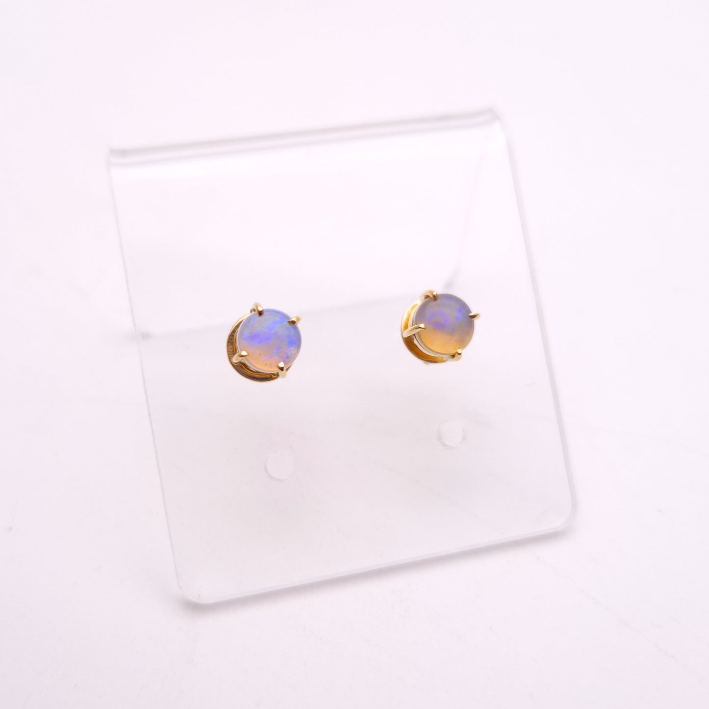 18ct Yellow Gold Opal Cabochon Solitaire Stud Earrings