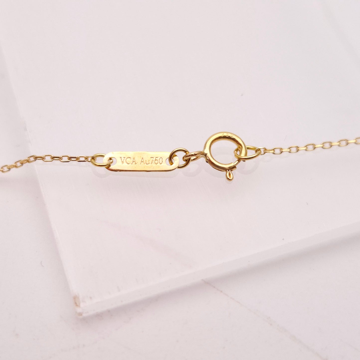 18ct Yellow Gold Van Cleef & Arpels Alhambra Dupe Single Motif Necklace