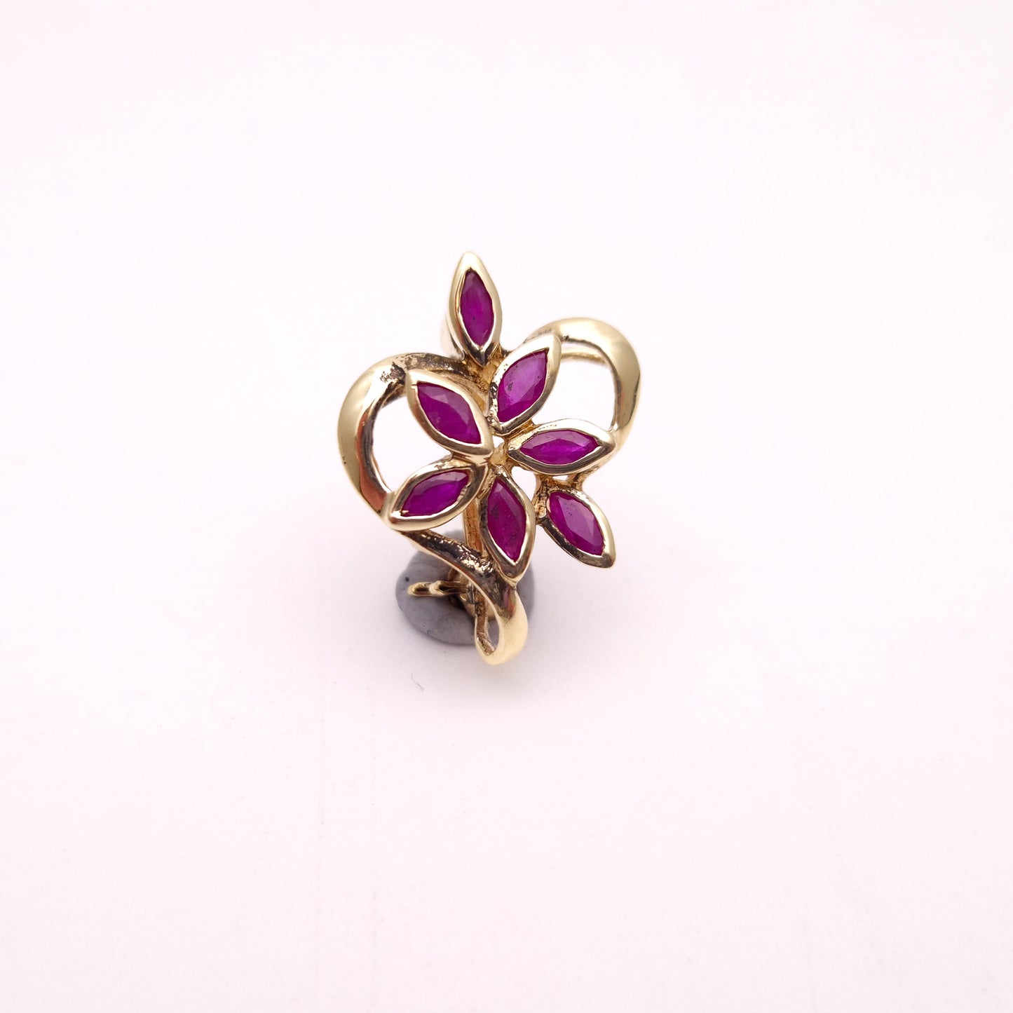 9ct Yellow Gold Vintage Ruby Floral Heart Pendant / Brooch Piece