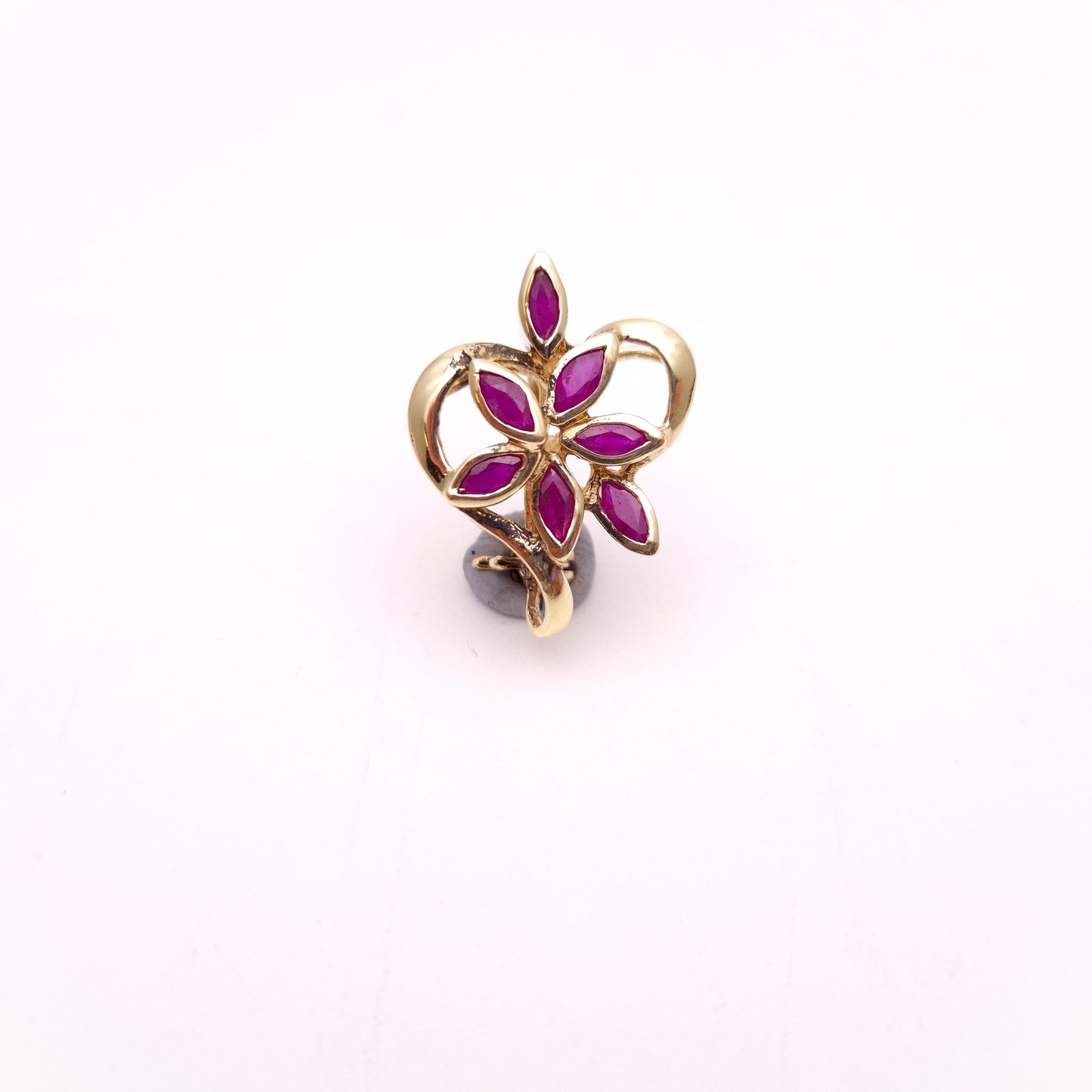 9ct Yellow Gold Vintage Ruby Floral Heart Pendant / Brooch Piece