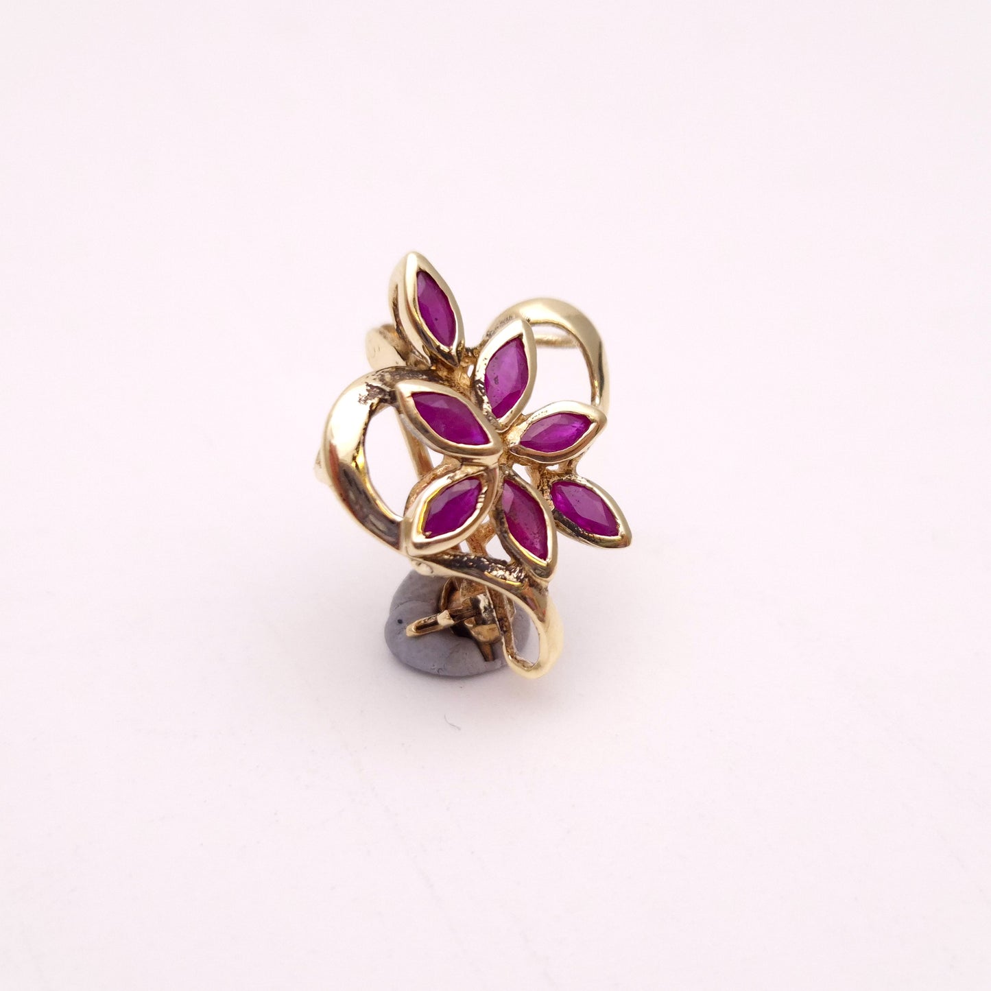 9ct Yellow Gold Vintage Ruby Floral Heart Pendant / Brooch Piece