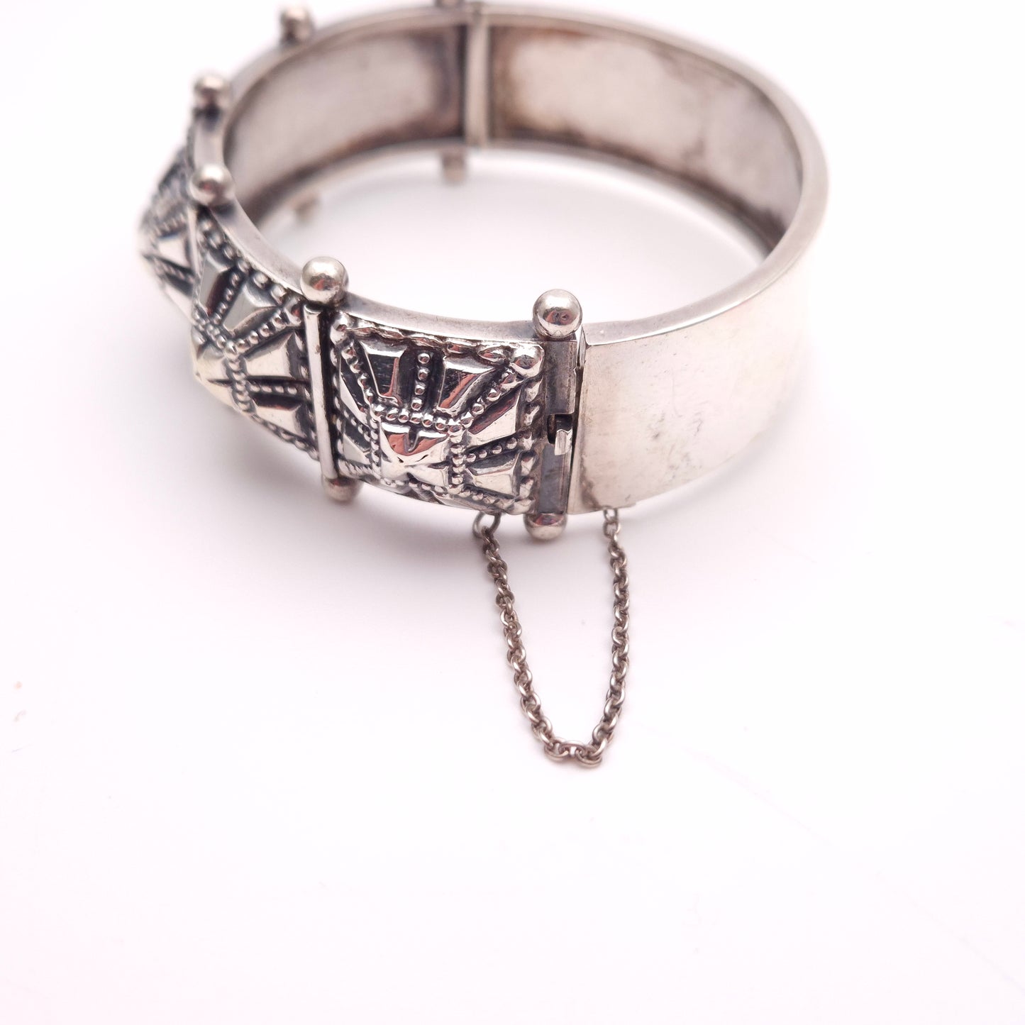 Sterling Silver Vintage Unique / Unusual Pyramid Domed Bangle
