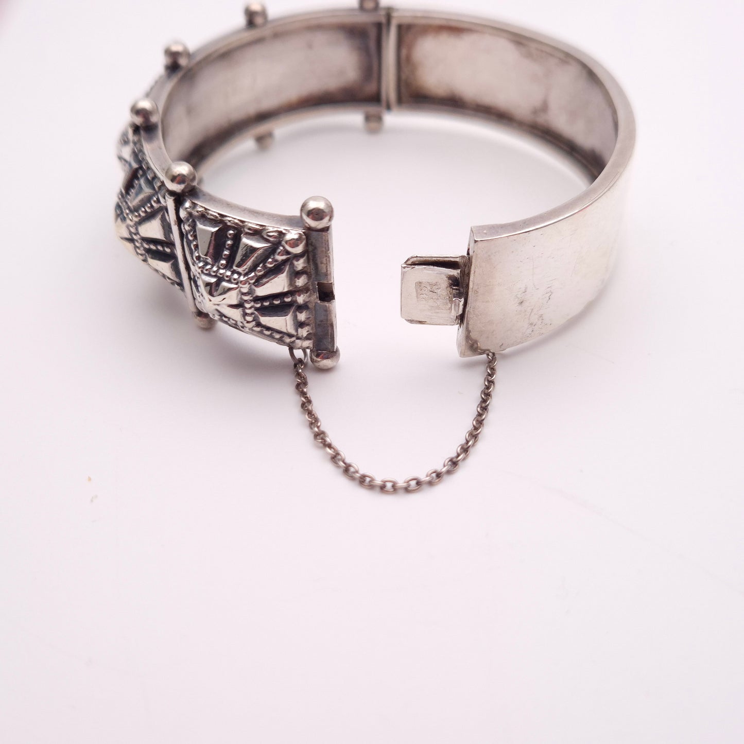 Sterling Silver Vintage Unique / Unusual Pyramid Domed Bangle