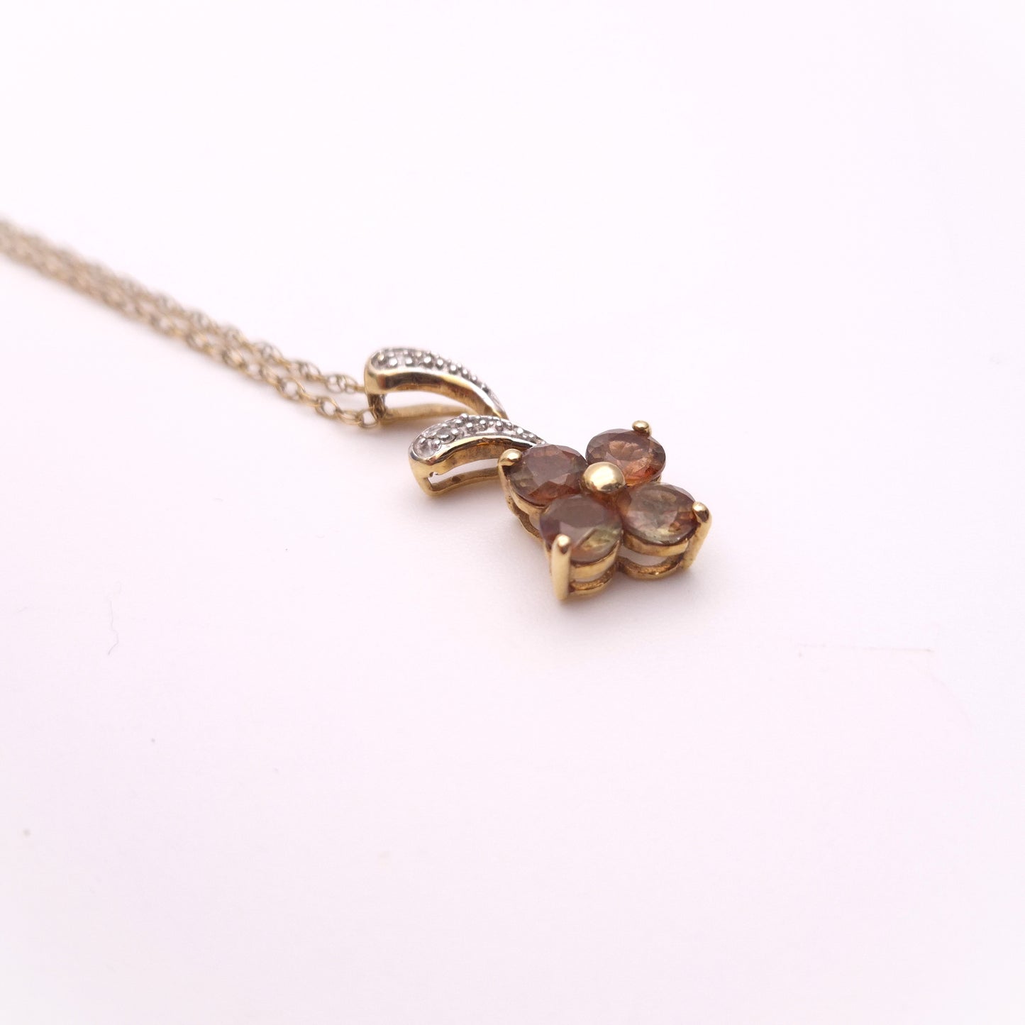 9ct Yellow Gold Feldspar and Diamond Quatrefoil Pendant and Chain Necklace