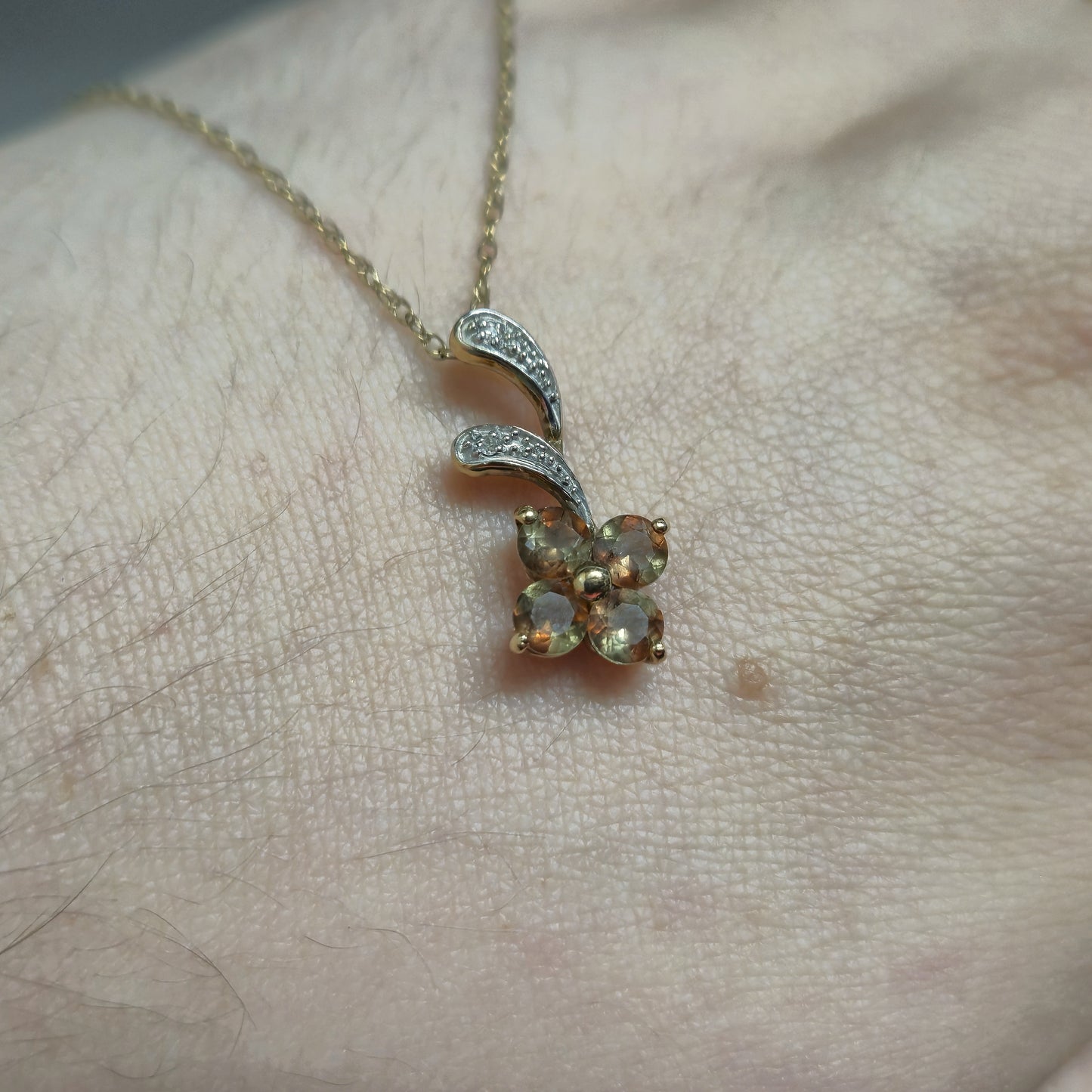 9ct Yellow Gold Feldspar and Diamond Quatrefoil Pendant and Chain Necklace