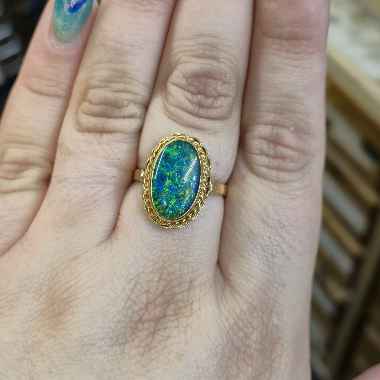18ct Vintage Opal Triplet solitaire Traditional Style Braided Edge Ring