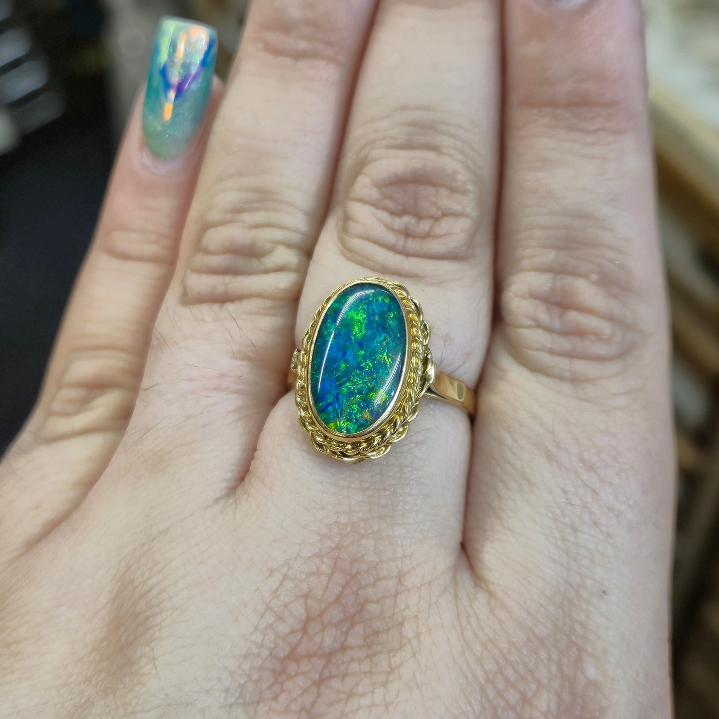 18ct Vintage Opal Triplet solitaire Traditional Style Braided Edge Ring