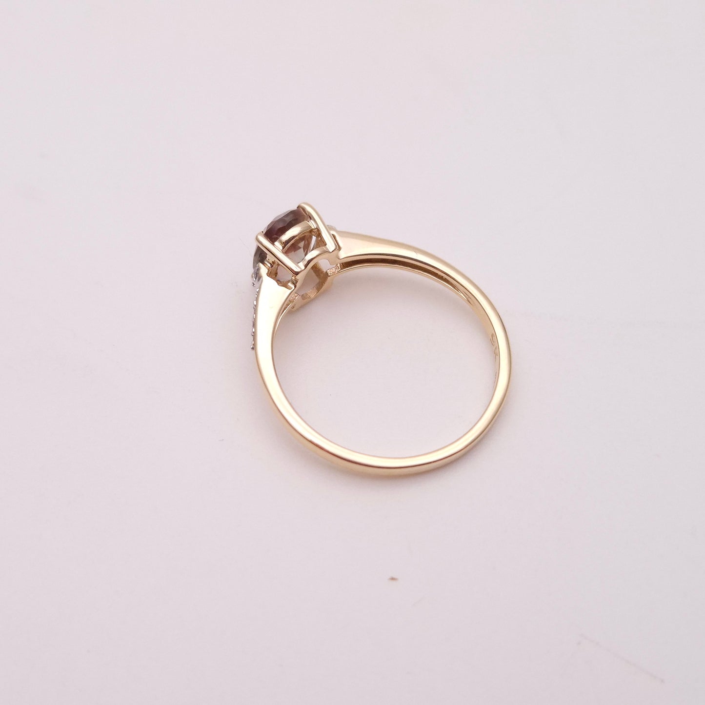 9ct Yellow Gold Oval Cut Scapolite and Diamond Shoulders Ring