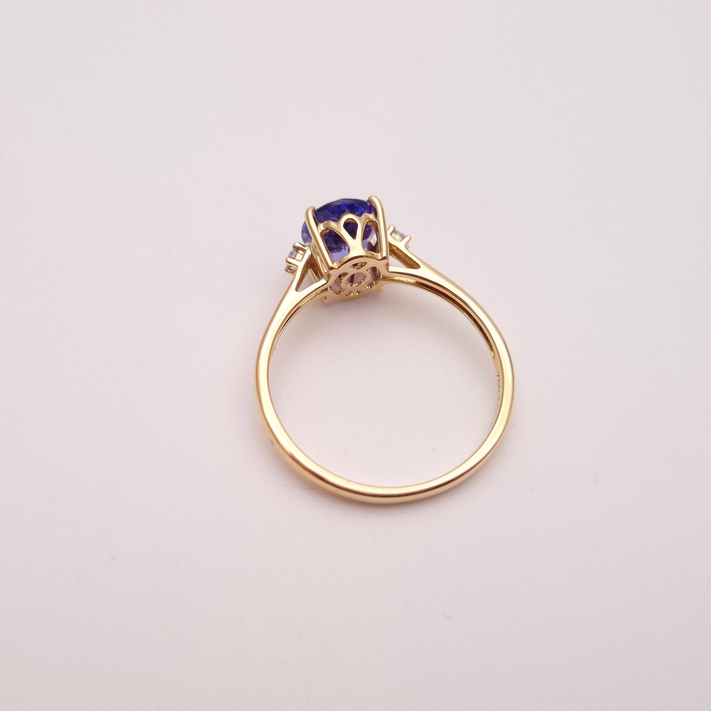 18ct Yellow Gold Oval Cut Tanzanite and Diamond Trilogy Ring