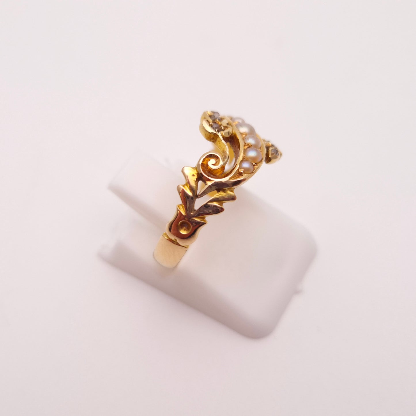 18ct Yellow Gold Antique Chester 1907 Pearl and Diamond Floral Ring