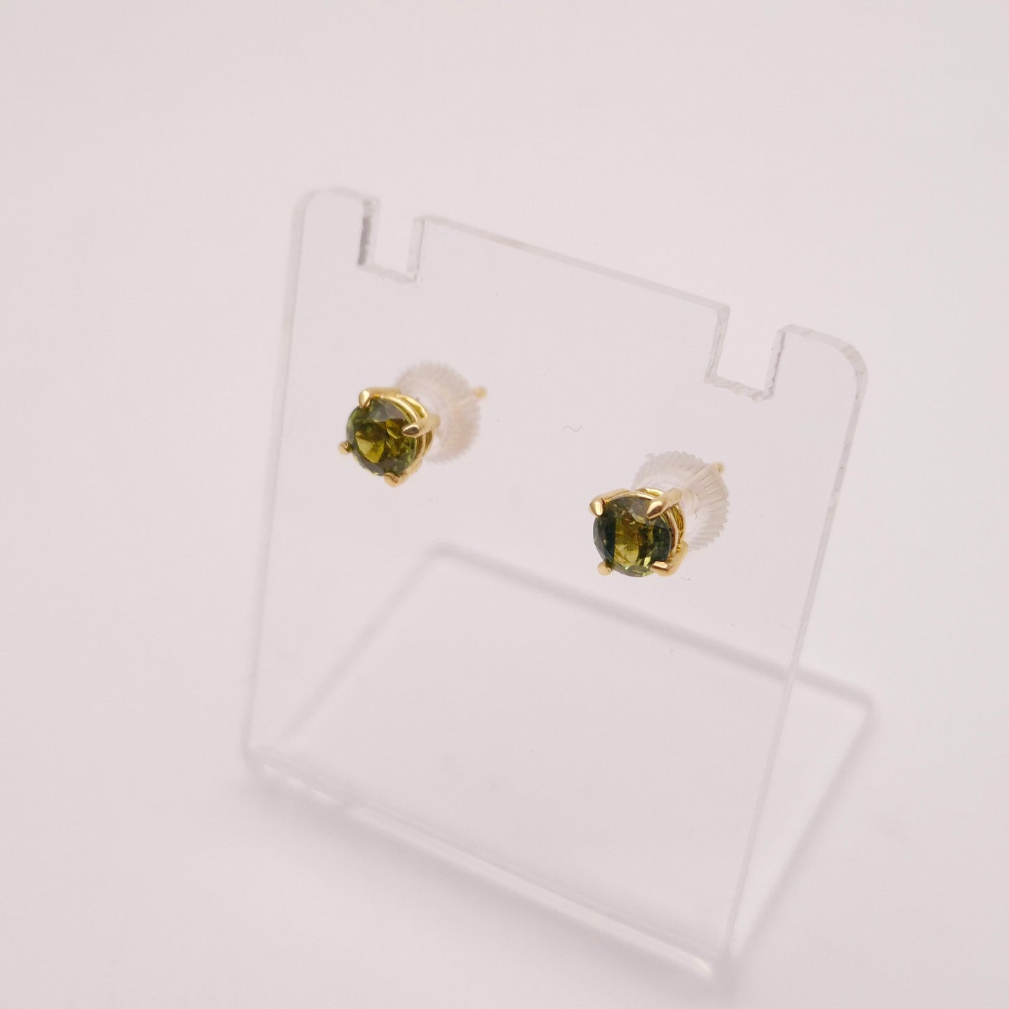 9ct Yellow Gold Round Cut Green Topaz Solitaire Stud Earrings