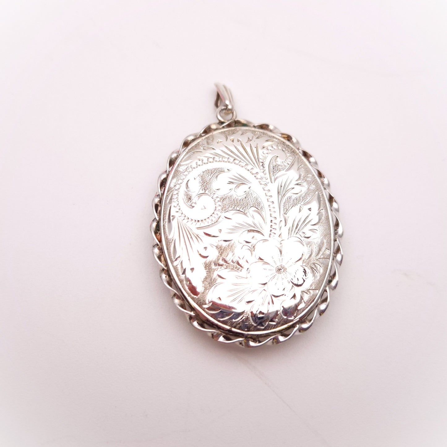 Sterling Silver Vintage Large Engraved Floral Patterned Oval Locket