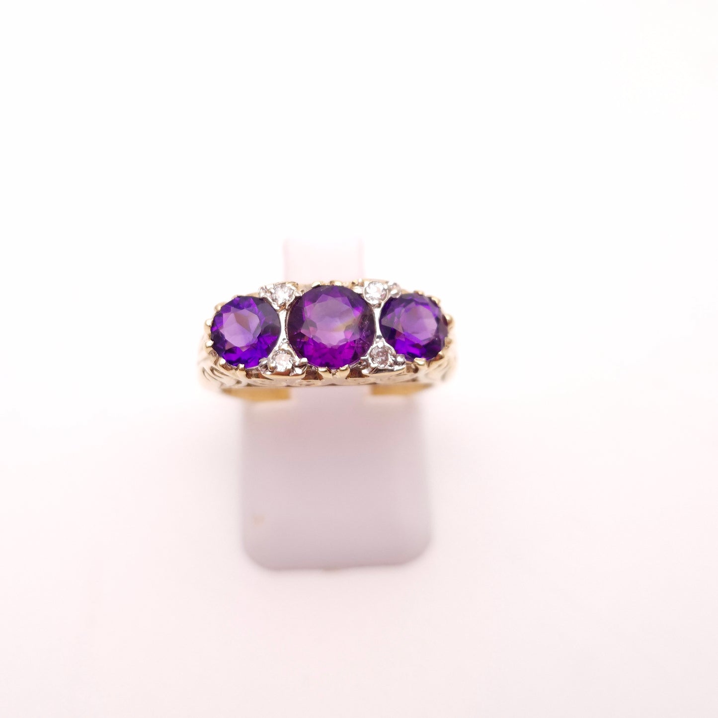 9ct Yellow Gold Vintage Amethyst and Diamond Chunky Heavyweight Row / Boat Ring