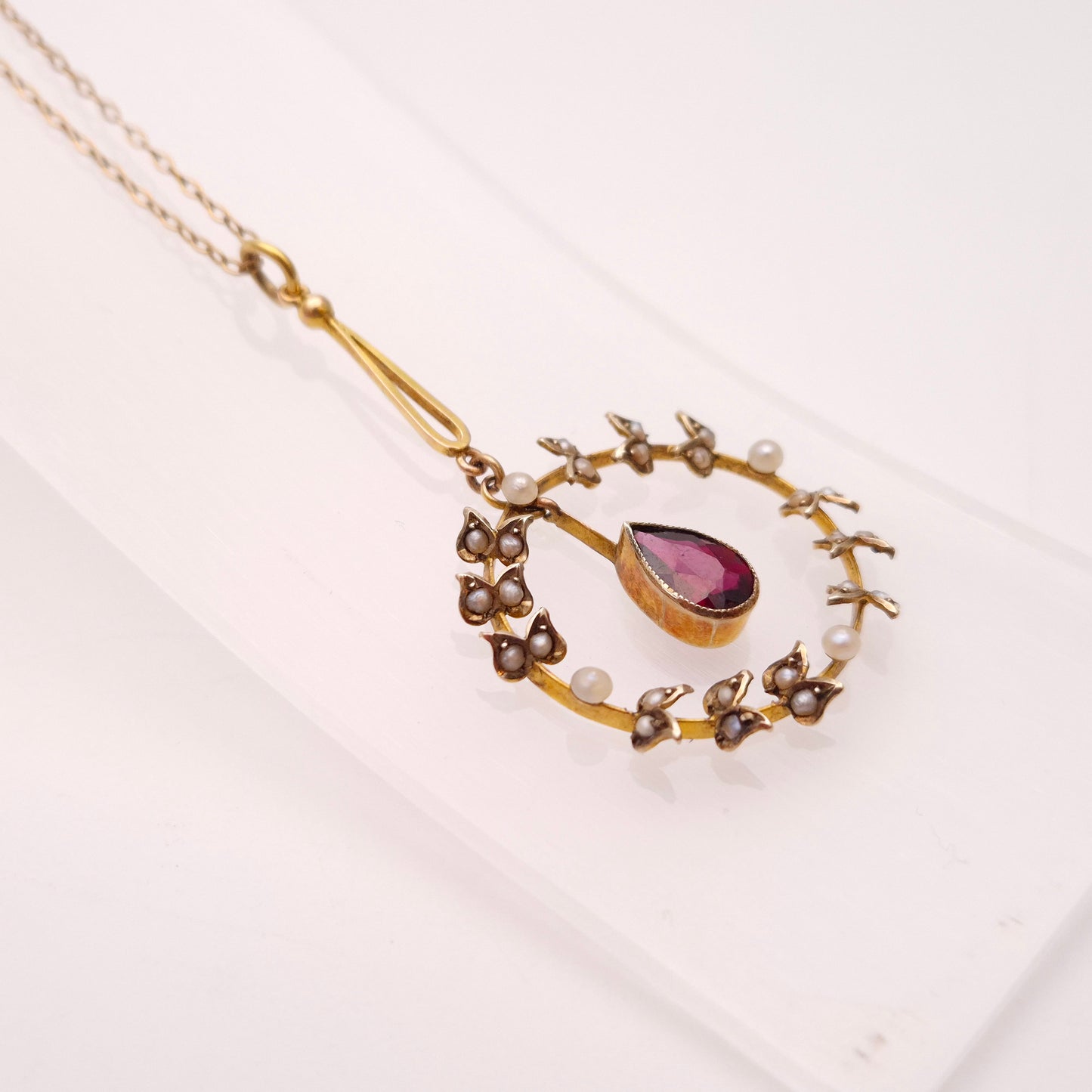 9ct Yellow Gold Antique Garnet & Seed Pearl Wreath Drop Pendant Necklace