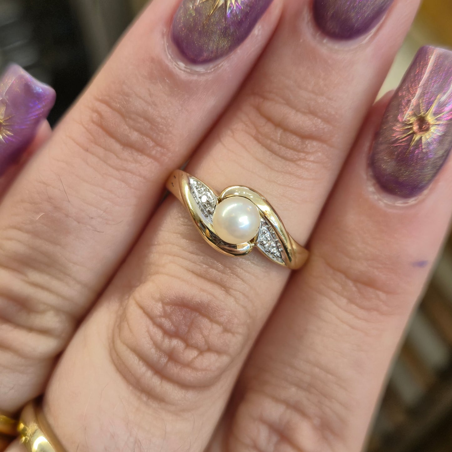 9ct Yellow gold White Pearl and Diamond Set Shoulders Swirl Ring