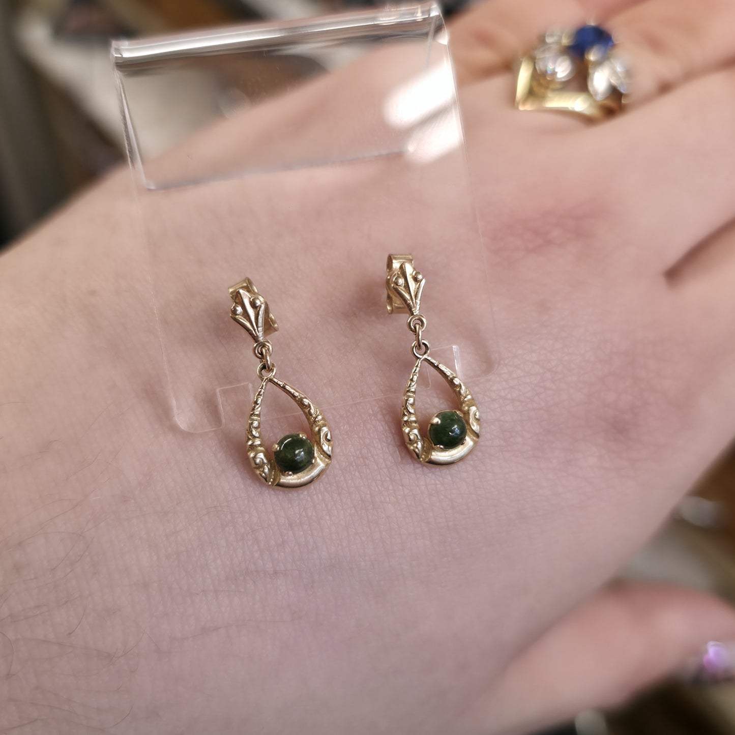 9ct Yellow Gold Vintage Green Stone Celtic Style Openwork Drop Earrings