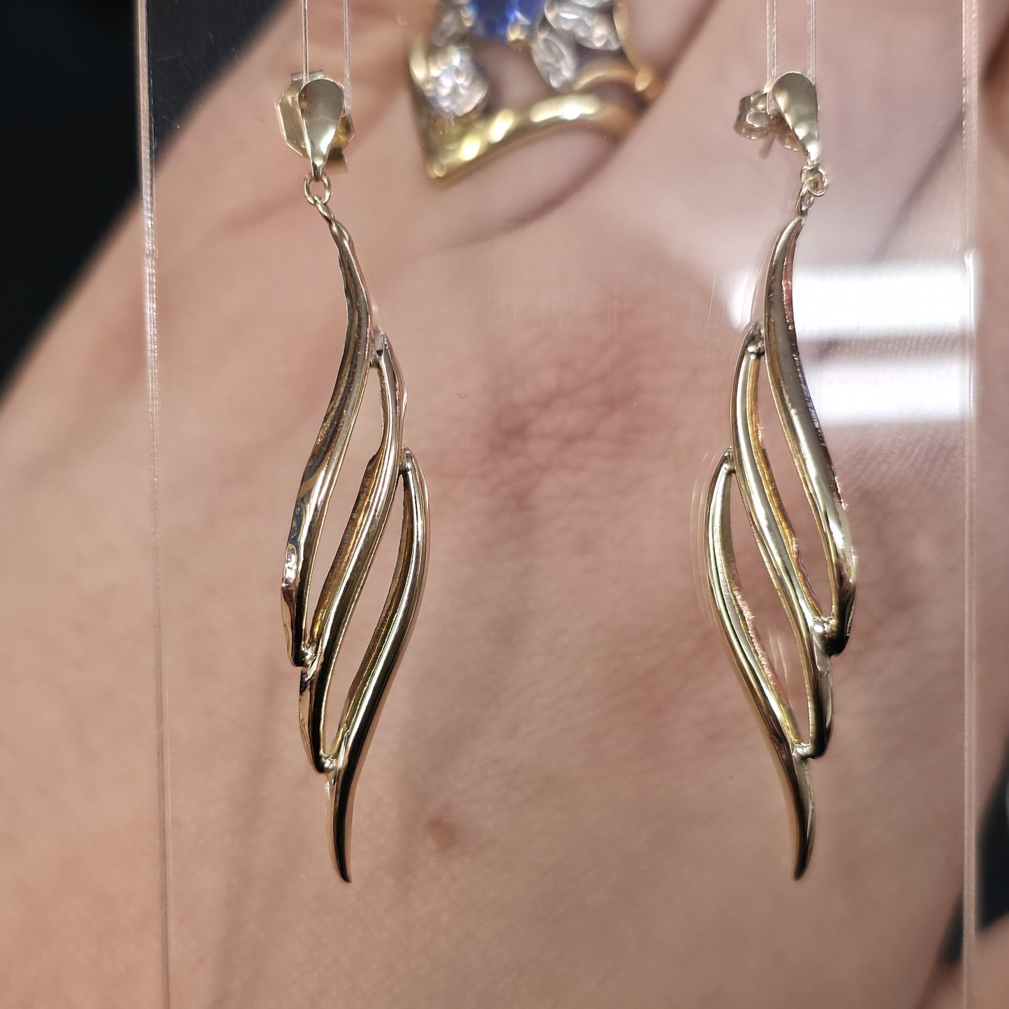 9ct Yellow Gold Extra Large Lightweight Openwork Wiggle Drop Earrings