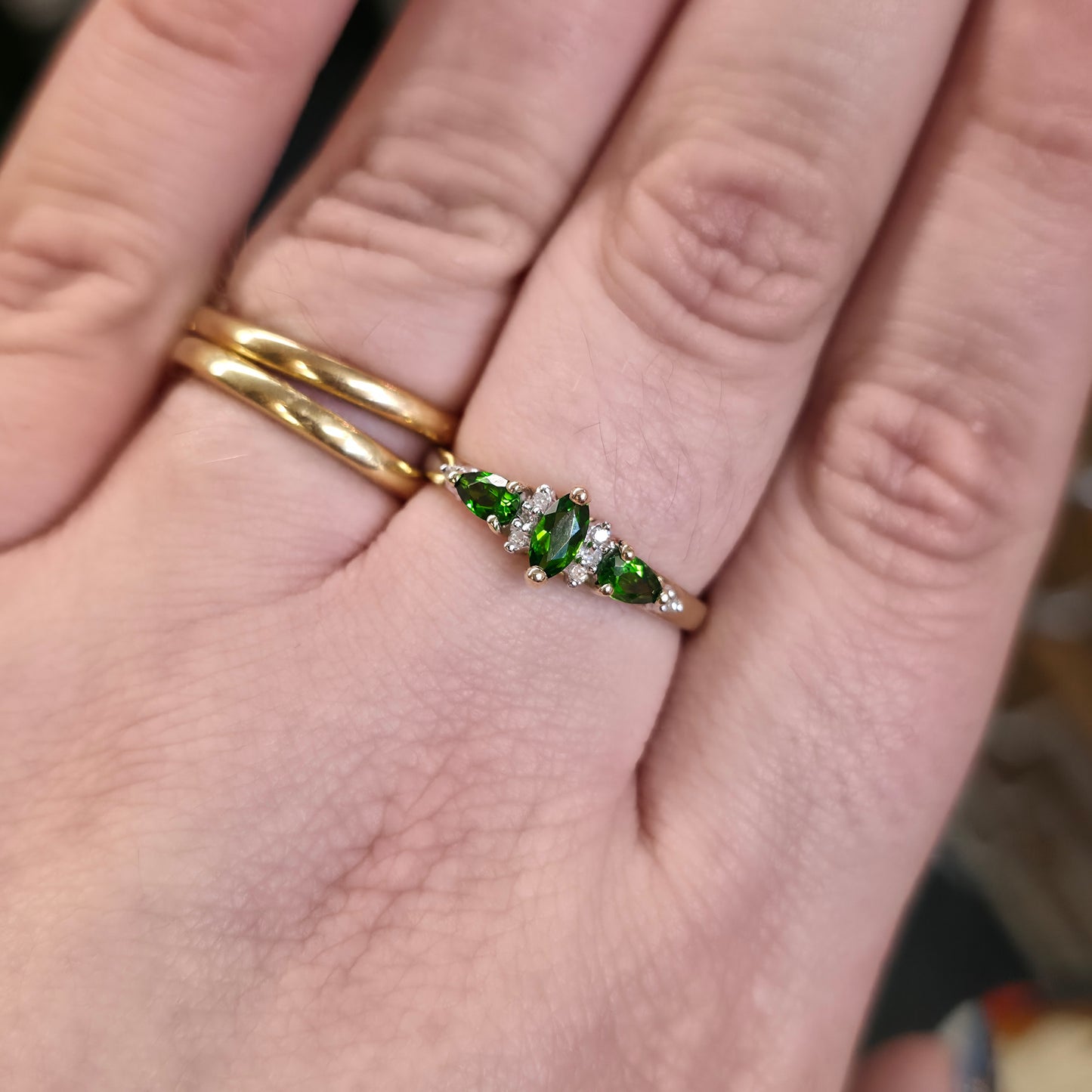 9ct Yellow Gold Deep Green Stone And Diamond Multi-Stone Ring