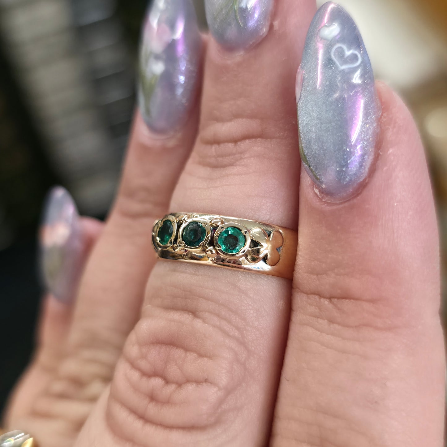 14ct Yellow Gold Vintage/ Antique Wide Emerald Trilogy Cigar Band Ring