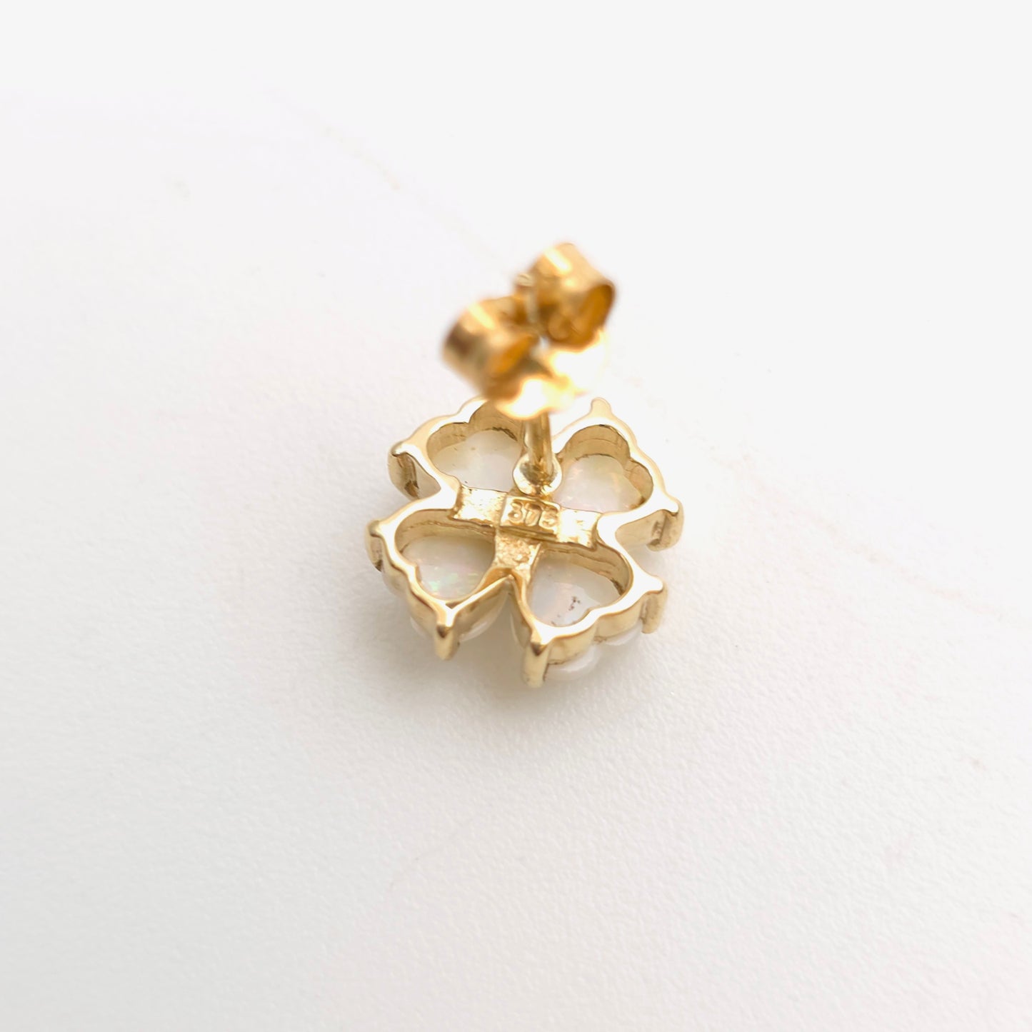 9ct Yellow Gold Vintage White Opal and Diamond Clover Flower Stud Earrings