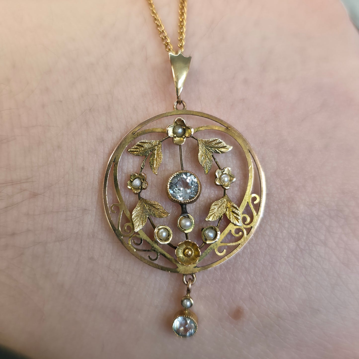 9ct Yellow Gold Antique Floral / Foliate Blue Stone And Seed Pearl Necklace