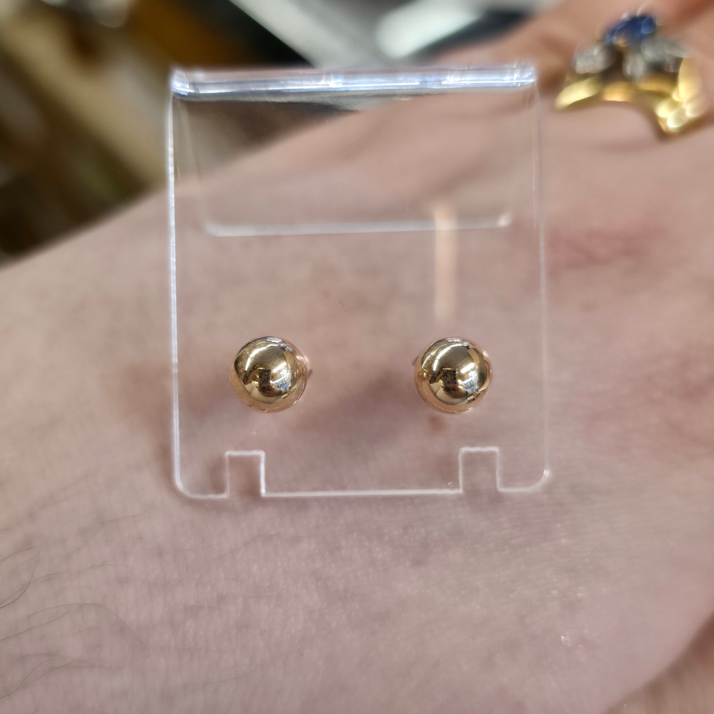 9ct Yellow Gold Traditional Classic 7mm Ball Stud Earrings